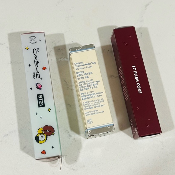 💋Korean lipstick- Set of 3 💋 - Picture 2 of 8